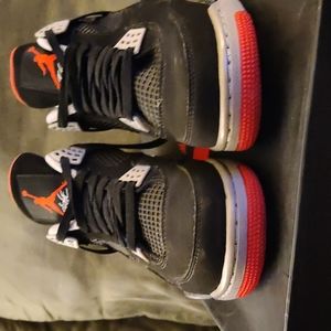 Air Jordan 4 Retro